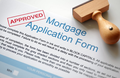 CMHC Looking for Solution to Stop Canadians from Exaggerating Their Incomes on Mortgage Applications